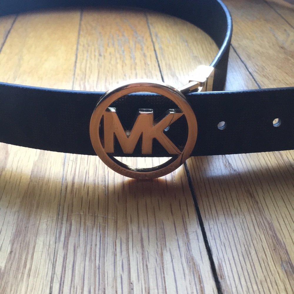 Reversible MK belt